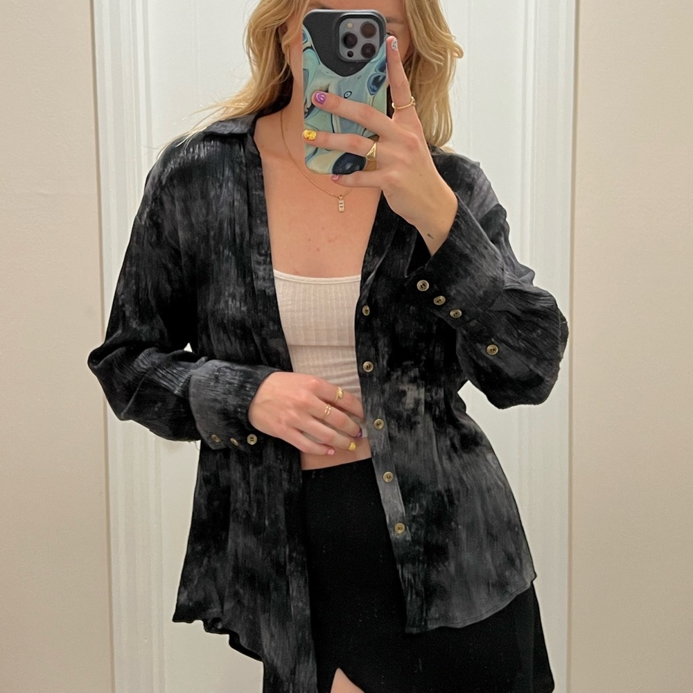Verge girl button up blouse